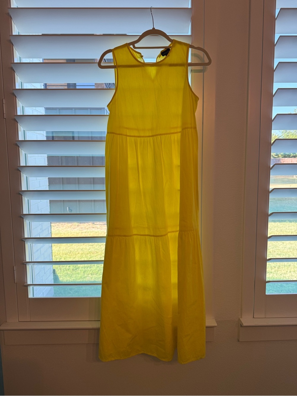 Who What Wear Sleeveless Yellow Tiered Maxi Dress
